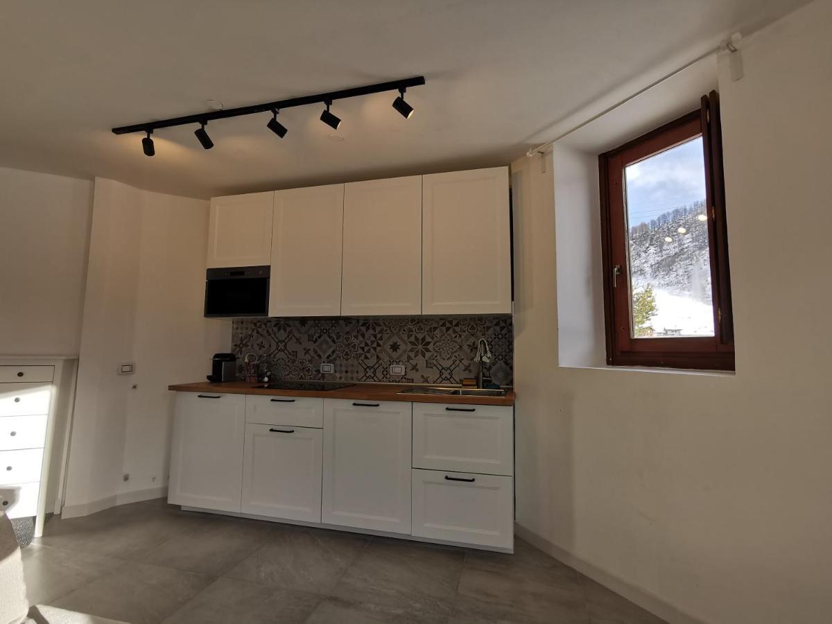 Aura Apartment - Ski In&Ski Out - Cerviniaholidays-com Breuil-Cervinia Bagian luar foto